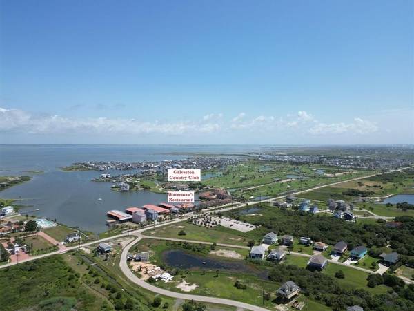 3815 El Lago ST, Galveston, TX 77554