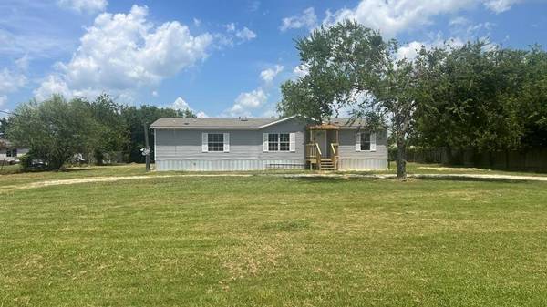 222 Camelot, Navasota, TX 77868