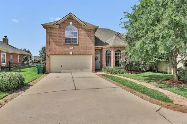 2305 Oakleaf Hills CIR, Conroe, TX 77304