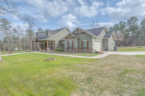 27785 Log Cabin RD, Montgomery, TX 77356