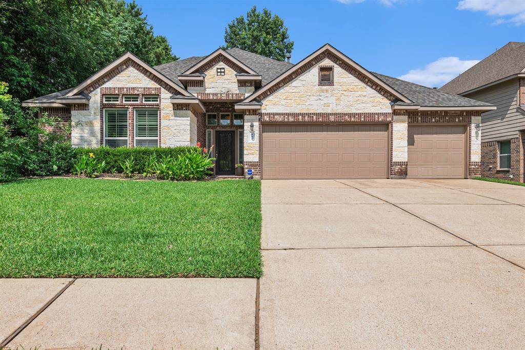 107 Grazing Field DR, Conroe, TX 77384