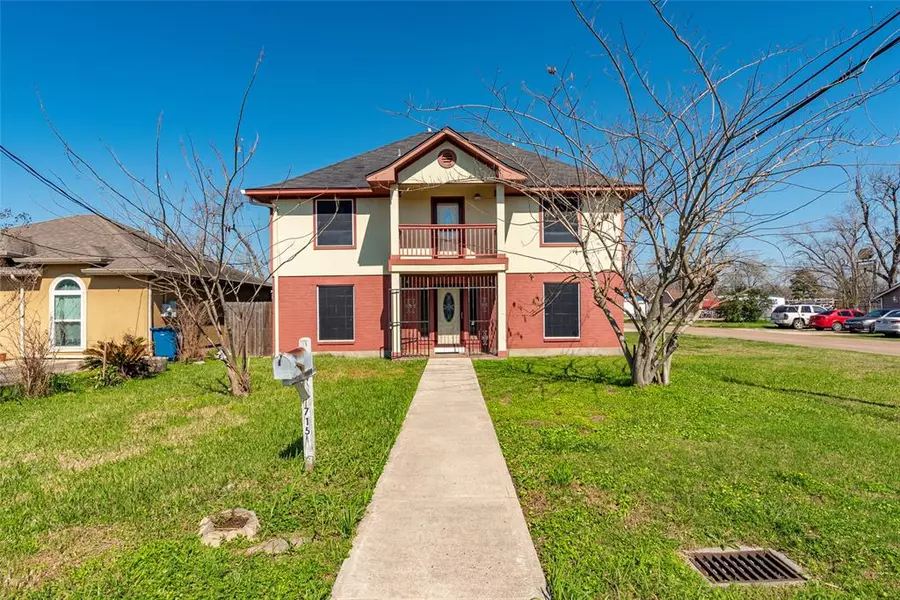 715 Avenue D, South Houston, TX 77587