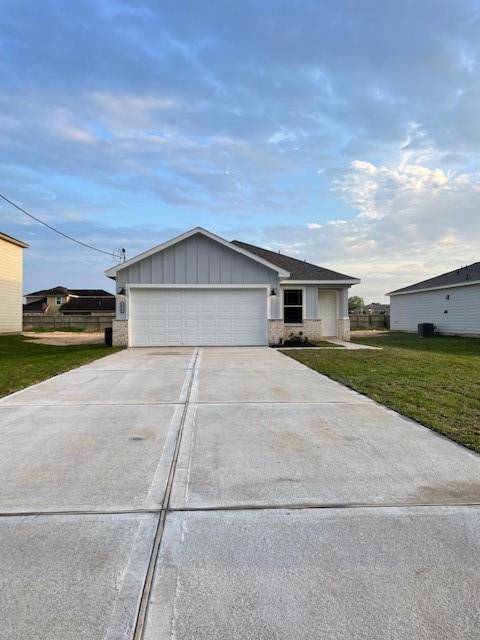 Bay City, TX 77414,2012 Spruce