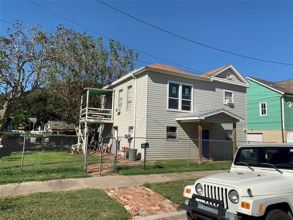 1913 30th ST, Galveston, TX 77550