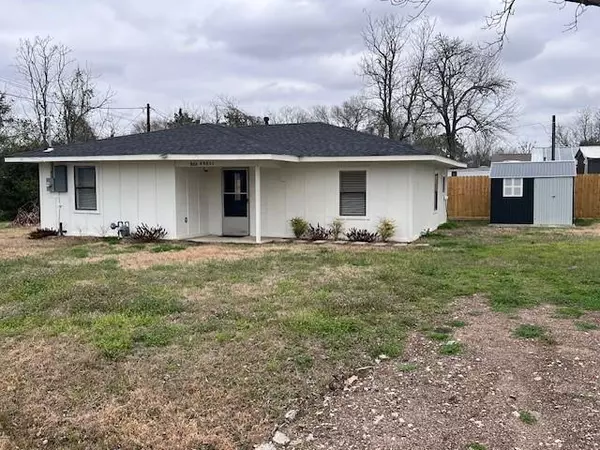 506 Kosse Street, Hempstead, TX 77445