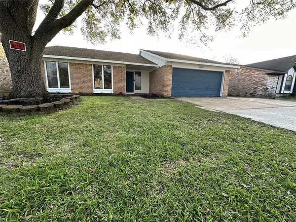 11202 Sagecountry DR, Houston, TX 77089