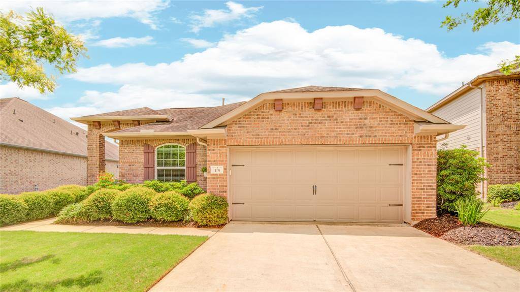 115 Meadow Ridge WAY, Clute, TX 77531