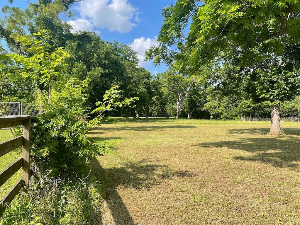 0 Broncho RD, Simonton, TX 77485