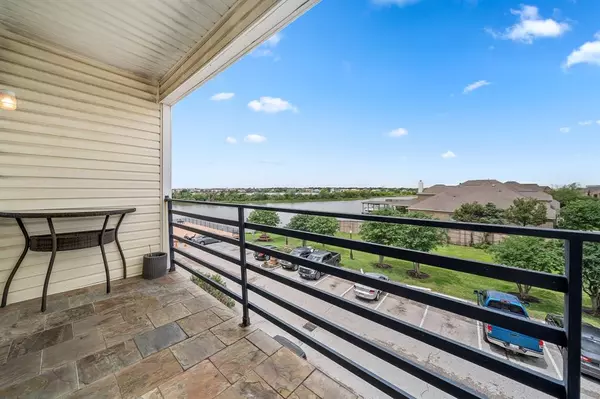 793 Davis RD #206, League City, TX 77573