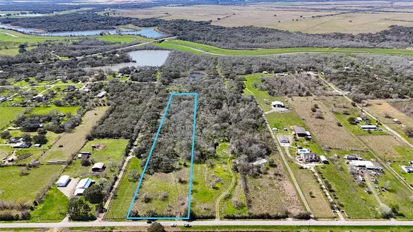 13718 Peters RD, Needville, TX 77461