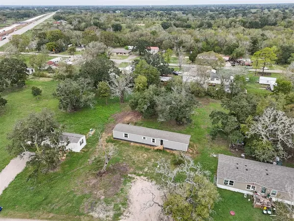 Brazoria, TX 77422,113 Country Oaks ST