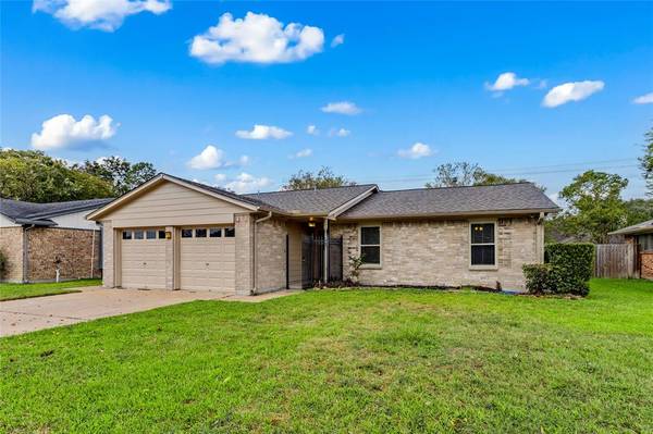 1213 Brookhollow DR, Deer Park, TX 77536