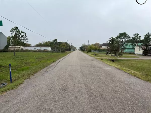 San Leon, TX 77539,503 7th ST