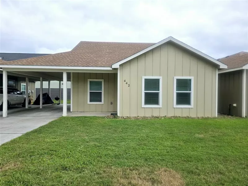 442 Krenek RD, Crosby, TX 77532