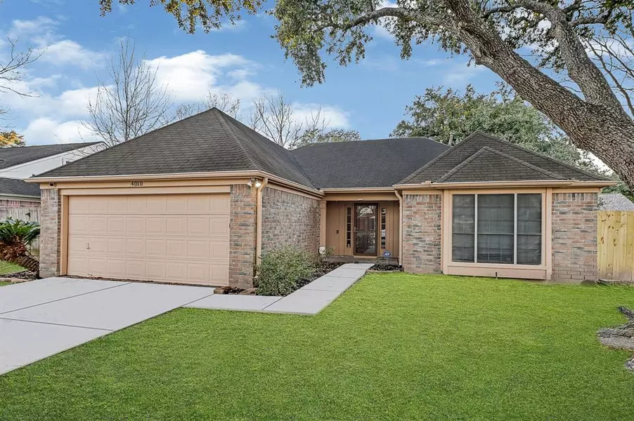 4010 Spring Meadow DR, Pearland, TX 77584