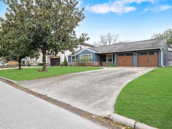 5524 Grand Lake ST, Bellaire, TX 77401