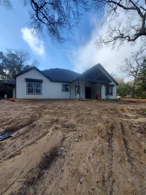 23572 Holly LN, Hockley, TX 77447