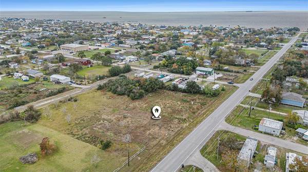 000 9th Street, San Leon, TX 77539