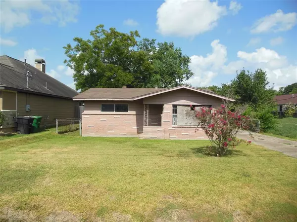 8110 Livingston, Houston, TX 77051