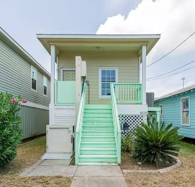 4210 Church ST, Galveston, TX 77550