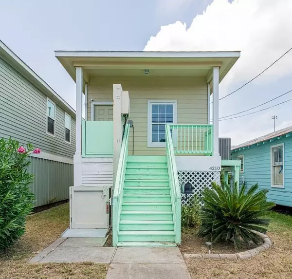 4210 Church ST, Galveston, TX 77550