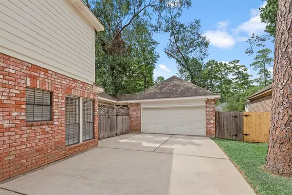 The Woodlands, TX 77381,3 Warbler PL