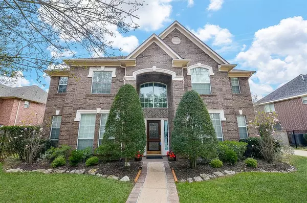 12 Amberstone DR, Sugar Land, TX 77479