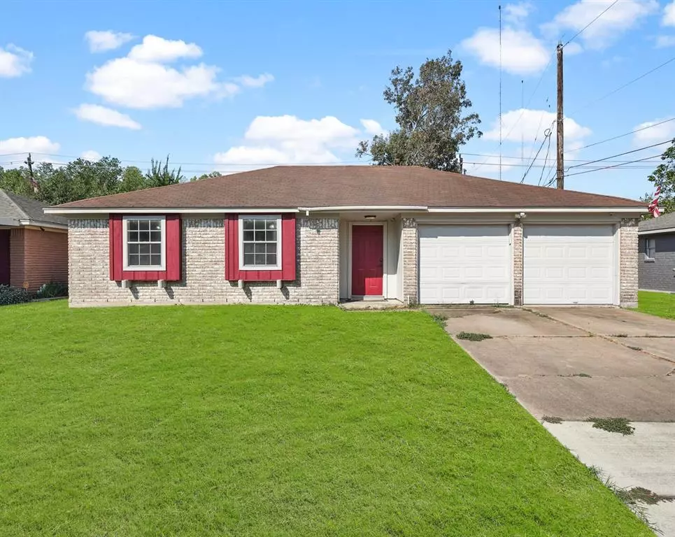 Baytown, TX 77521,5327 Crestmont ST