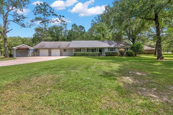 13495 Thousand Oaks DR,  Bevil Oaks,  TX 77713