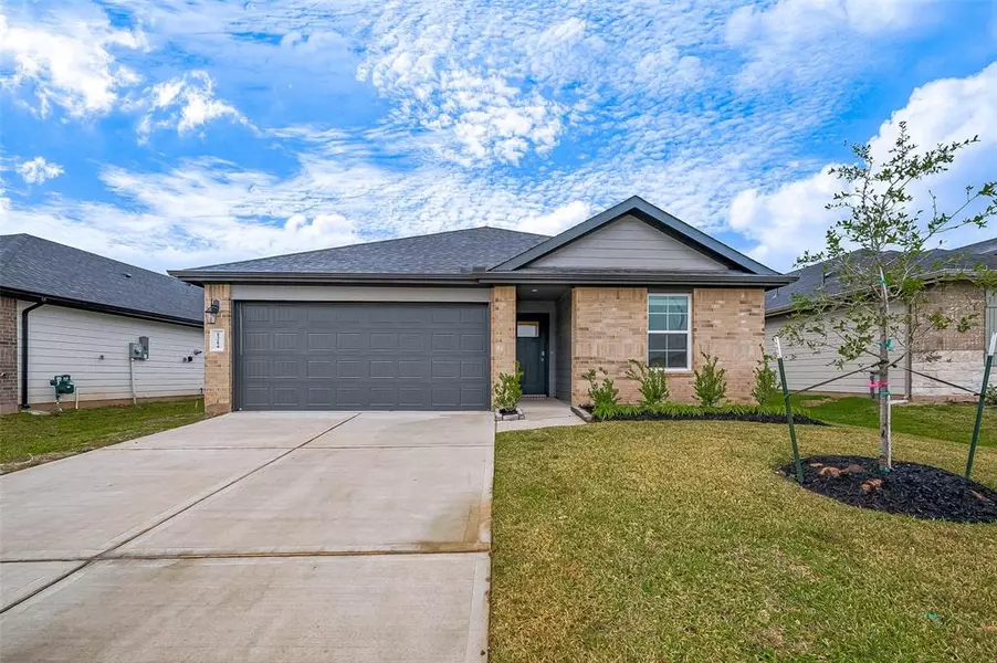 1214 Isola Bella Drive, Richmond, TX 77406