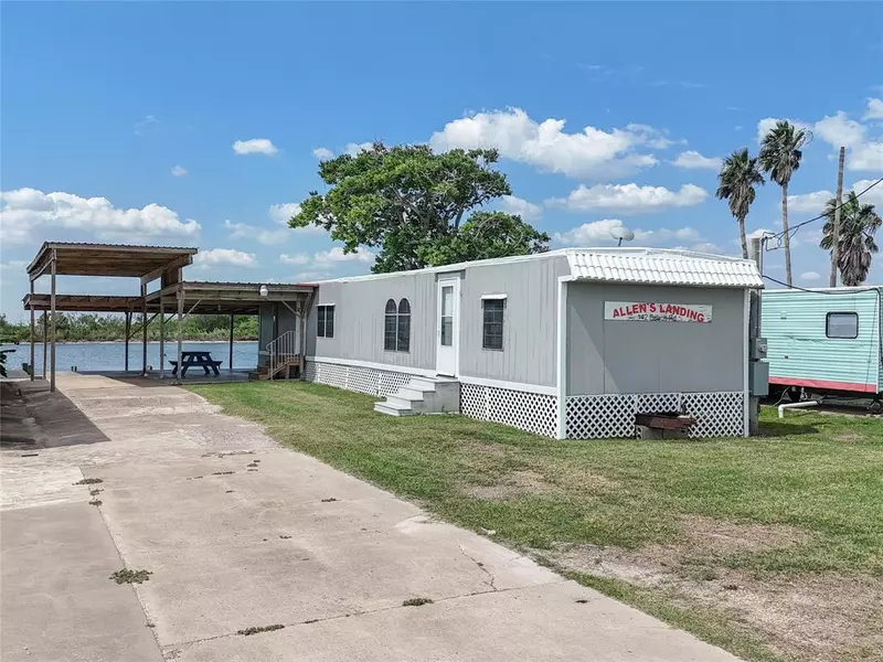 142 Fm-2031, Matagorda, TX 77457