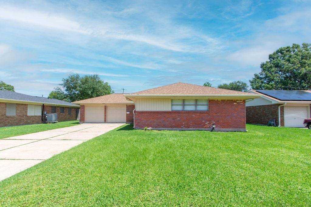 2018 16th AVE N, Texas City, TX 77590