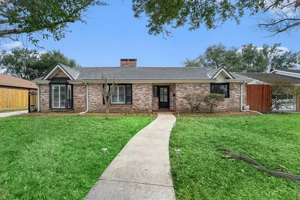 8019 Rampart ST, Houston, TX 77081