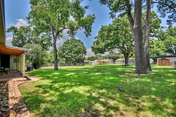 Brenham, TX 77833,1405 Allyne LN