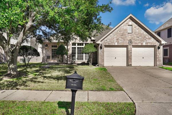 10911 Sycamore DR S, La Porte, TX 77571