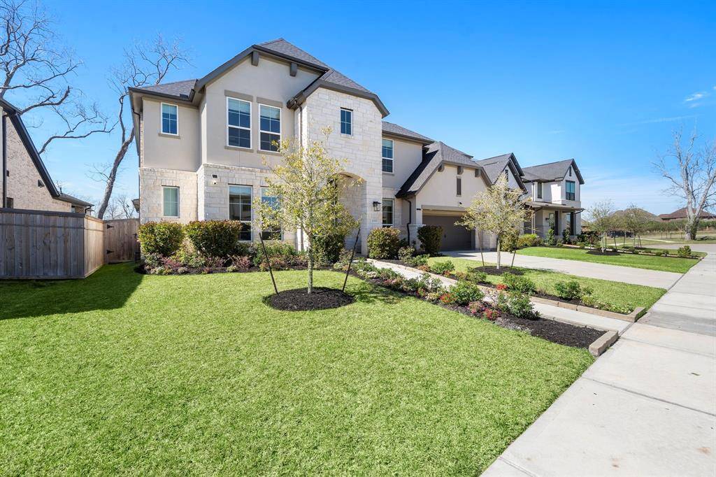 10315 Forest Lake DR, Missouri City, TX 77459