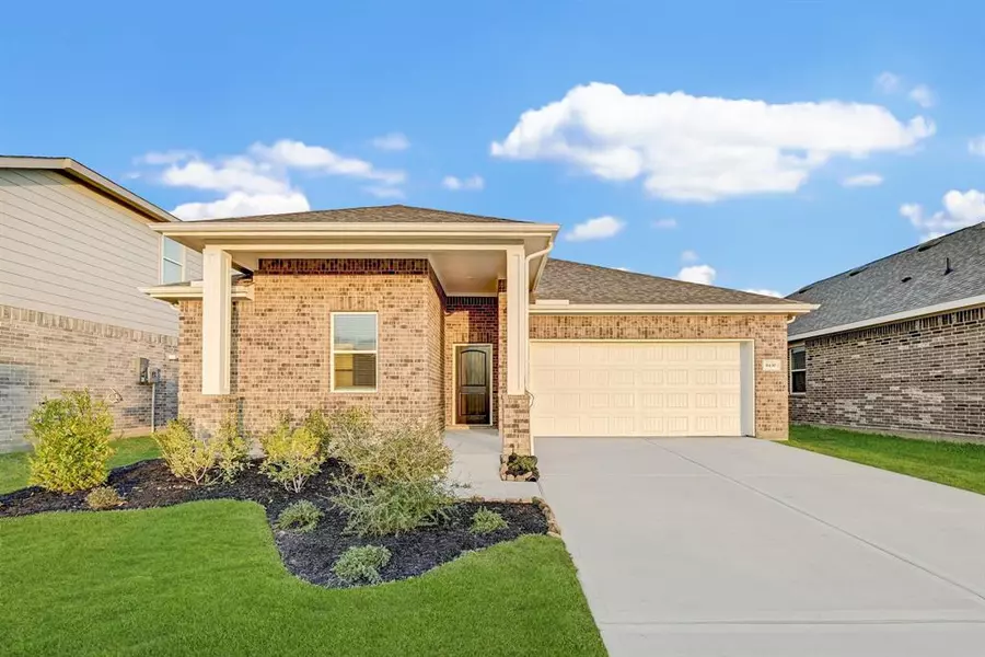 8430 Bay Ridge Circle, Baytown, TX 77523