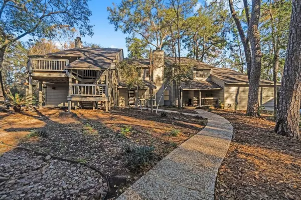 The Woodlands, TX 77380,16 Sawmill Grove CT