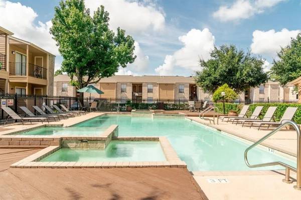 515 S Bender AVE #802, Humble, TX 77338