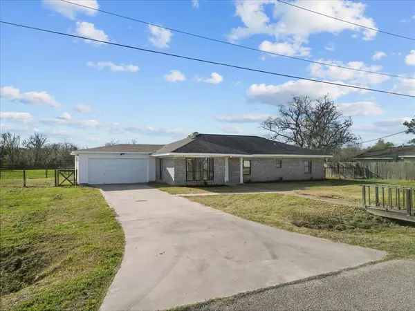 Brazoria, TX 77422,19114 County Road 520b