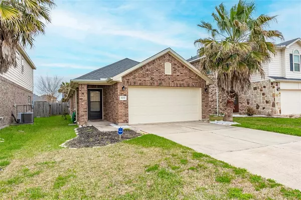 5119 Lagoon CT, Bacliff, TX 77518