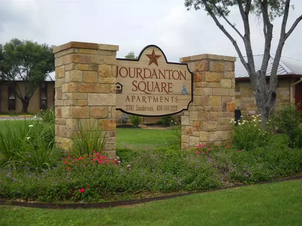 2701 Zanderson, Jourdanton, TX 78026