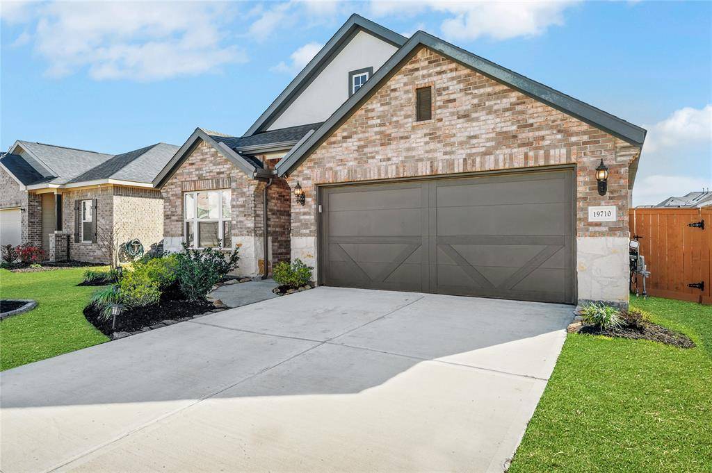 19710 Chianti Point DR, Hockley, TX 77447