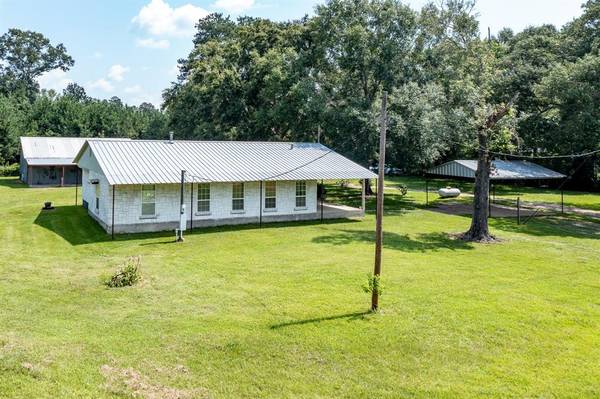 28427 May RD, Splendora, TX 77372