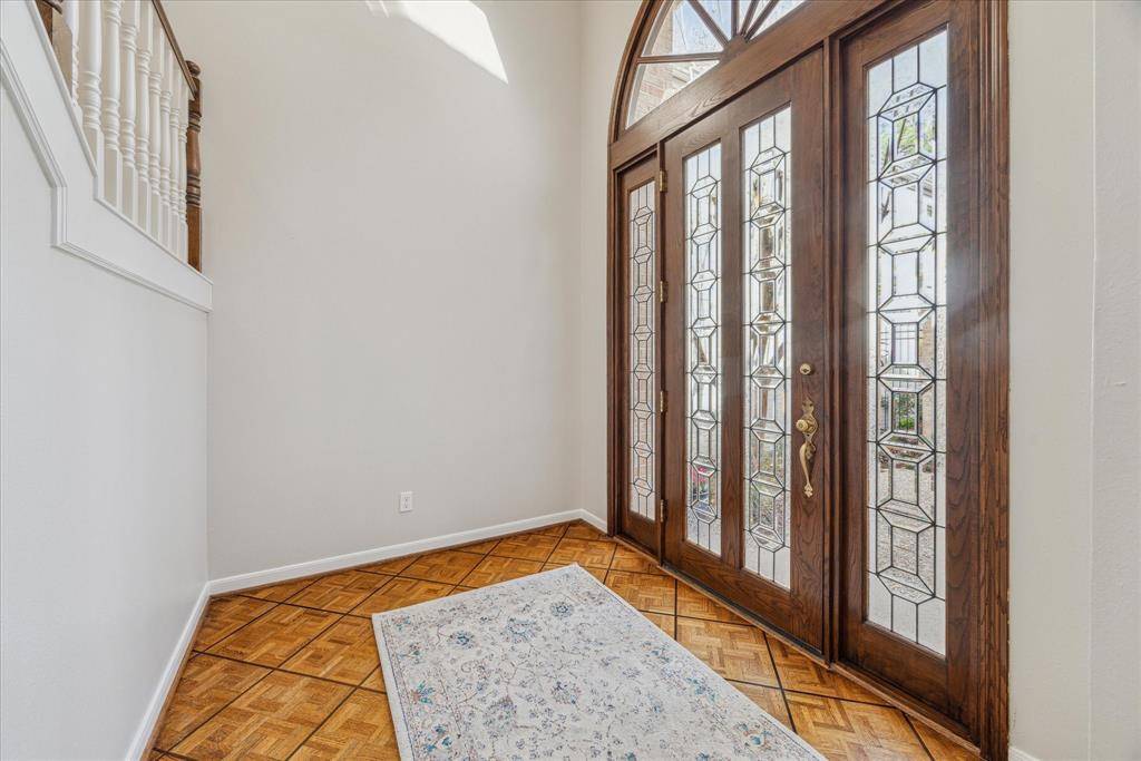 Houston, TX 77024,279 Sugarberry CIR