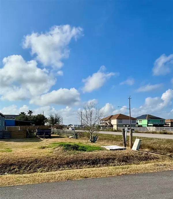 San Leon, TX 77539,900 17th ST