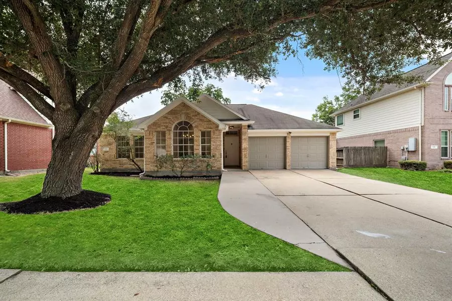 7822 Bighorn ST, Baytown, TX 77521