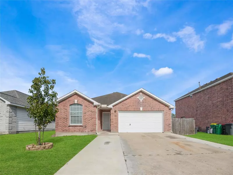 3831 Dogwood TRL, Baytown, TX 77521