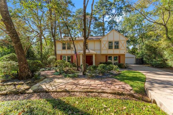 3 E Wandering Oak DR, The Woodlands, TX 77381