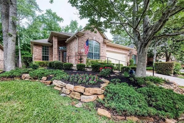 302 Creekwood W, Montgomery, TX 77356